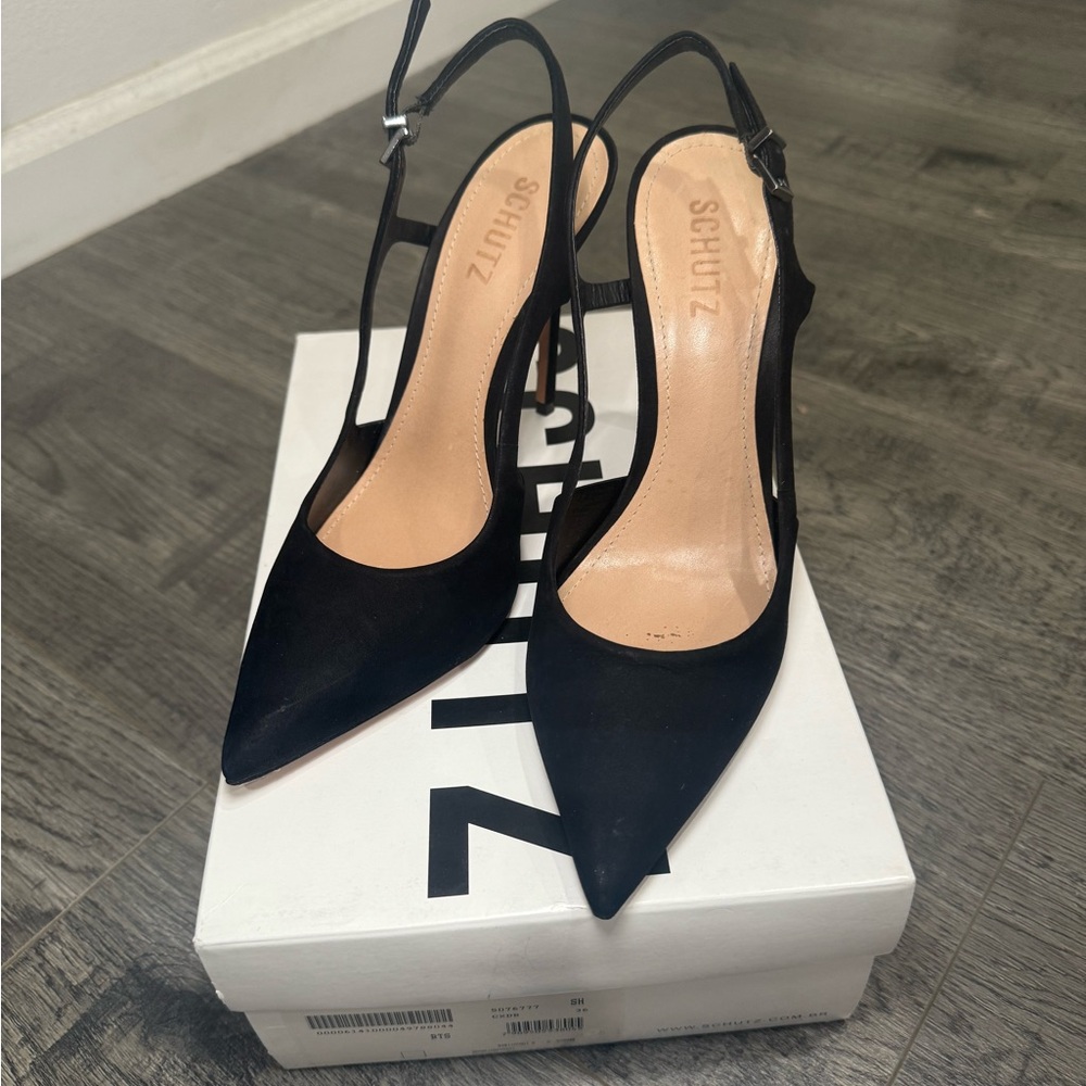 SCHUTZ SIZE 8 BLACK HEELS